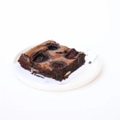 Orman Meyveli, Beyaz Çikolatalı Brownie